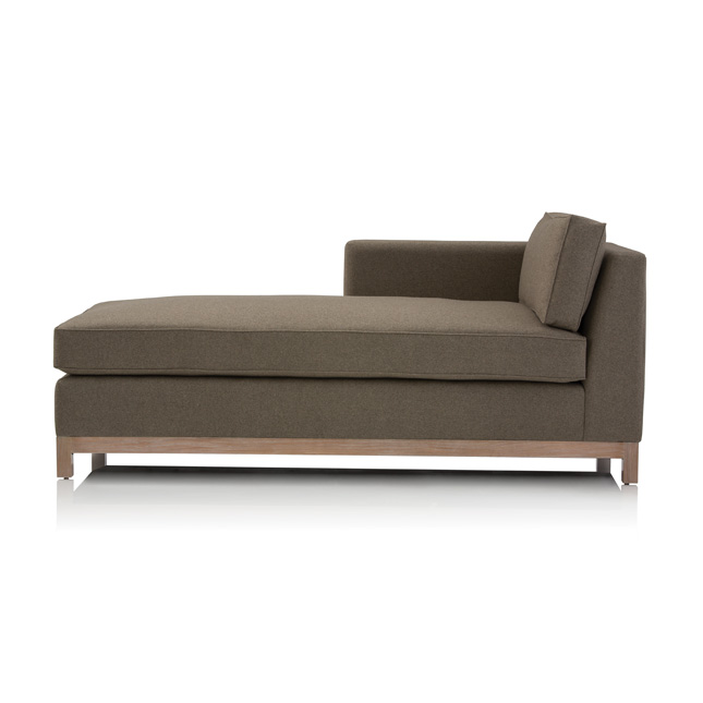 9400 Palmer Chaise